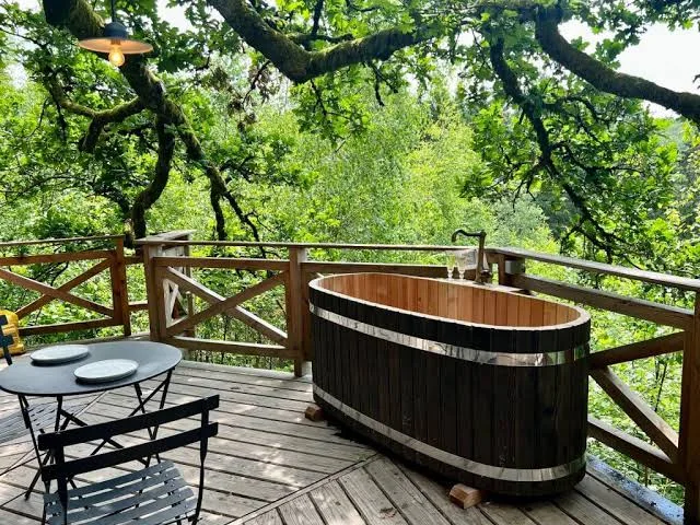 Jacuzzi